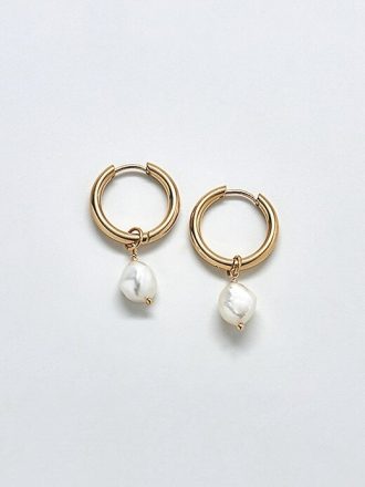 Guld Single Pearl Huggie örhängen