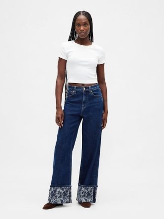 Högt stigande jeans med vida ben