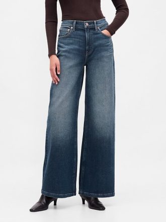 Högt stigande jeans med vida ben