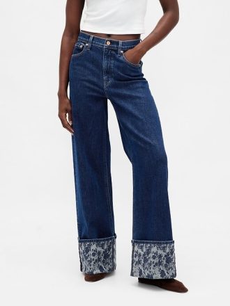 Högt stigande jeans med vida ben
