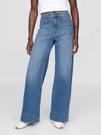 Högt stigande jeans med vida ben
