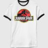 Jurassic Park Klassisk Logografisk Ringer T-shirt Jurassic Park Klassisk Logografisk Ringer T-shirt