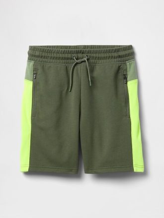 Kids GapFit 5″ Fit Tech Shorts