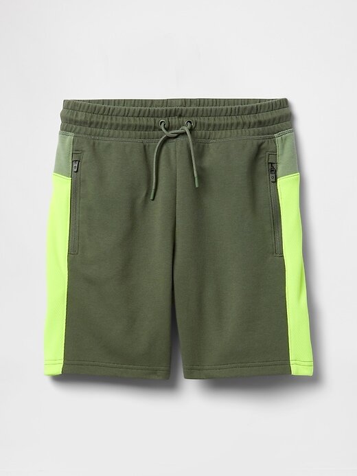 Kids GapFit 5″ Fit Tech Shorts Kids GapFit 5″ Fit Tech Shorts