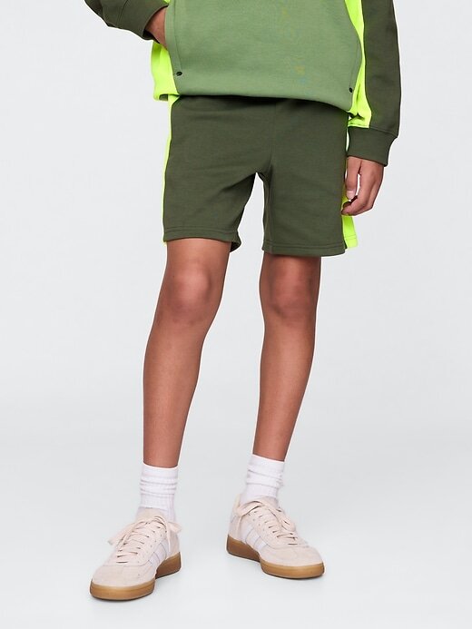 Kids GapFit 5″ Fit Tech Shorts Kids GapFit 5″ Fit Tech Shorts
