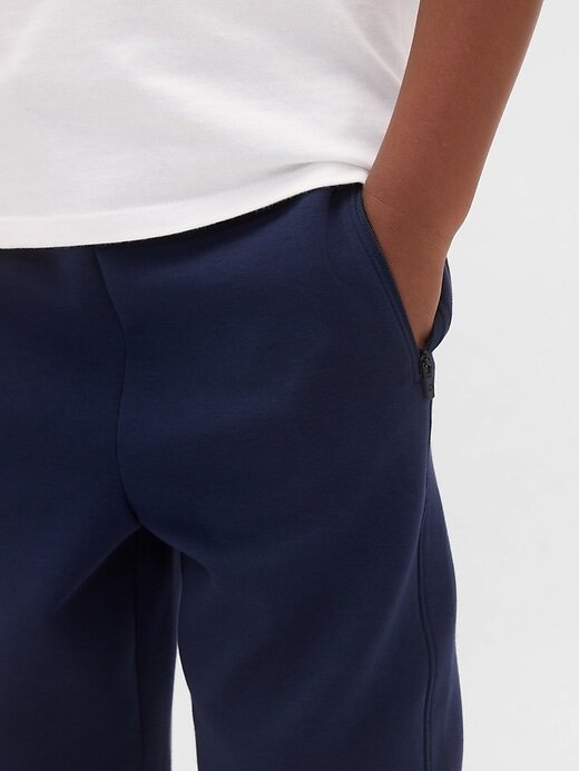 Kids GapFit Tech Quick-Dry joggingbyxor Kids GapFit Tech Quick-Dry joggingbyxor