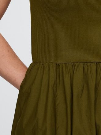 Mixed Media Näsduk Hem Midi Dress