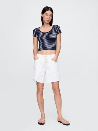 Modern Cap-Sleeve Crop T-shirt